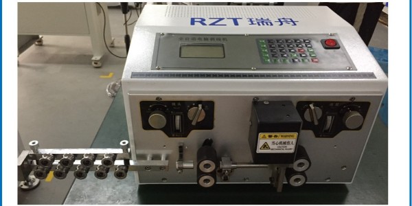 RZT乐虎游戏电脑裁线机