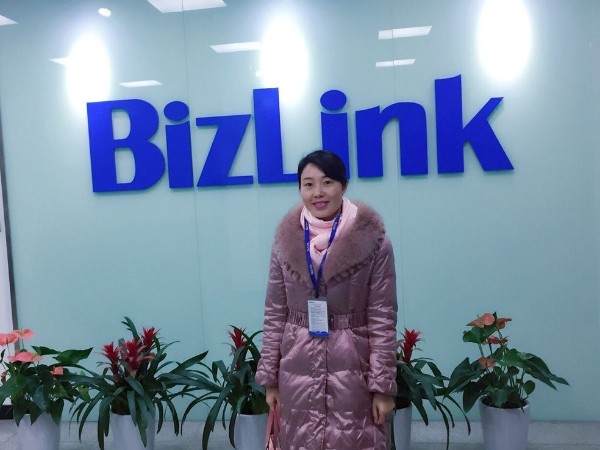 东莞乐虎游戏全自动打端沾锡机应用于BIZLINK贸联集团的高精度线束生产